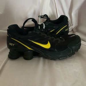 Nike shox ivey size 7w